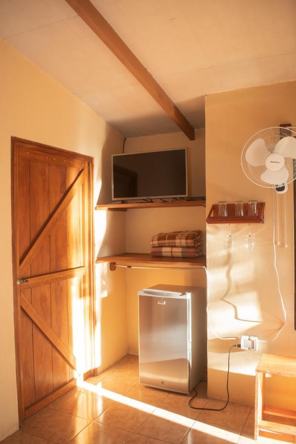 Slow Travel Lodge Upala Esterno foto